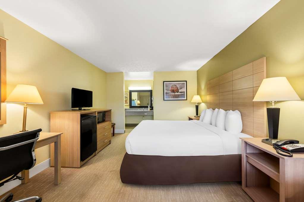 Best Western Dayton Room photo